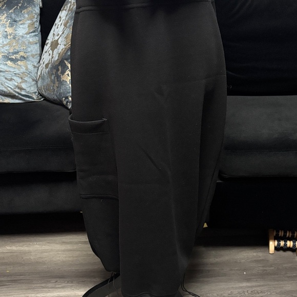 Black Midi Skirt with Pocket and bottom drawstring. - Picture 1 of 4